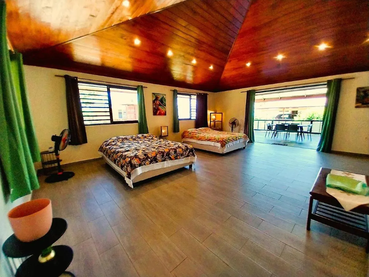 Manihini Beach Fare Moorea Vakantiehuis